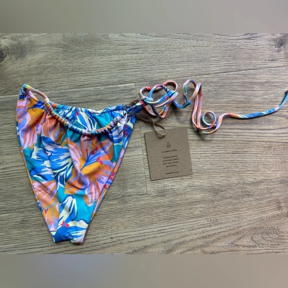 NWT Stone Fox Swim River Bikini Bottom Tropical Lily Floral Print Women's Size L